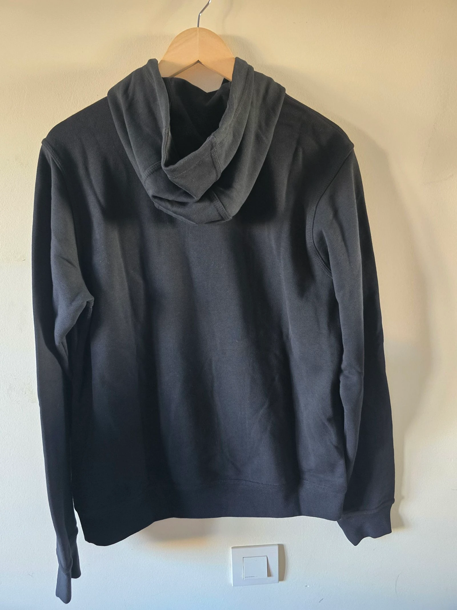 Sudadera Nike Negra con Capucha - Talla M (Nueva con etiquetas) – photo 5